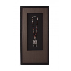 Quadro Decorativo com Colar A80xL40xE6 cm